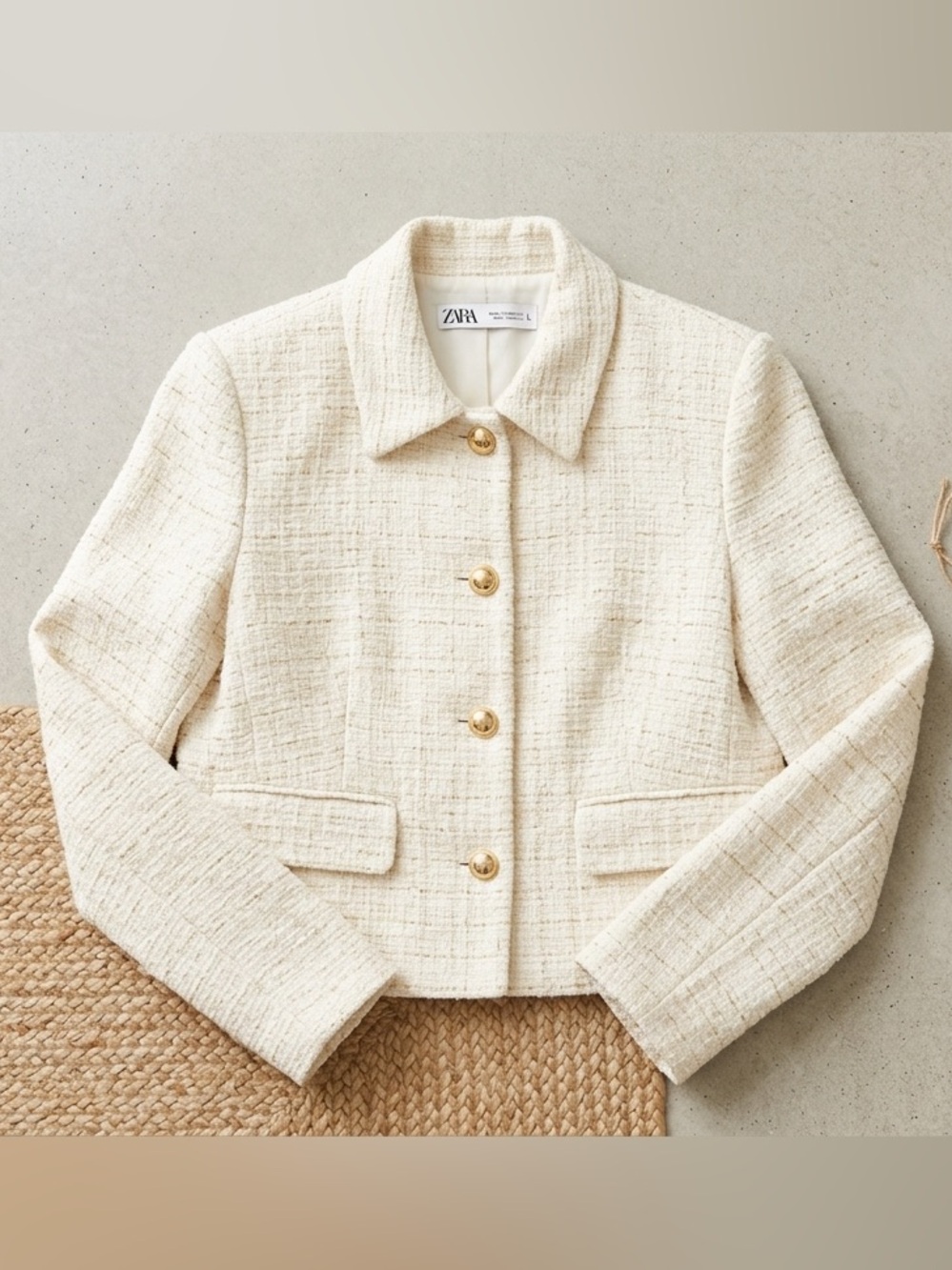 Zara Cream & Gold Textured Tweed Cropped Blazer Gold Buttons - Size Large EUC